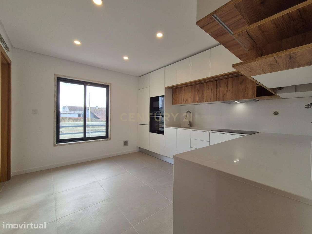 T2 de 108m2 – como novo – com Garagem fechada no Montijo - Grande imagem: 2/14