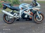 Yamaha R6 - 1