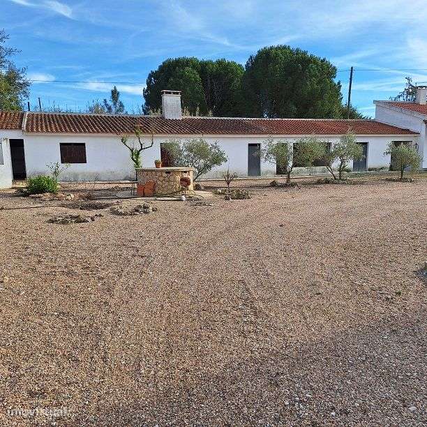 Excelente local habitacional-29