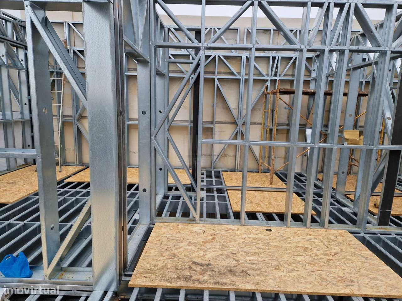 Moradia Geminada V3  c/ Garagem - NOVA - Alcains - 10 min de Castelo B-8