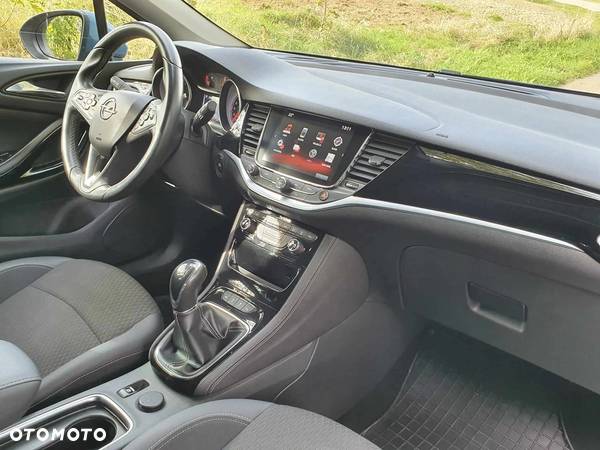 Opel Astra IV 1.6 CDTI Cosmo - 15
