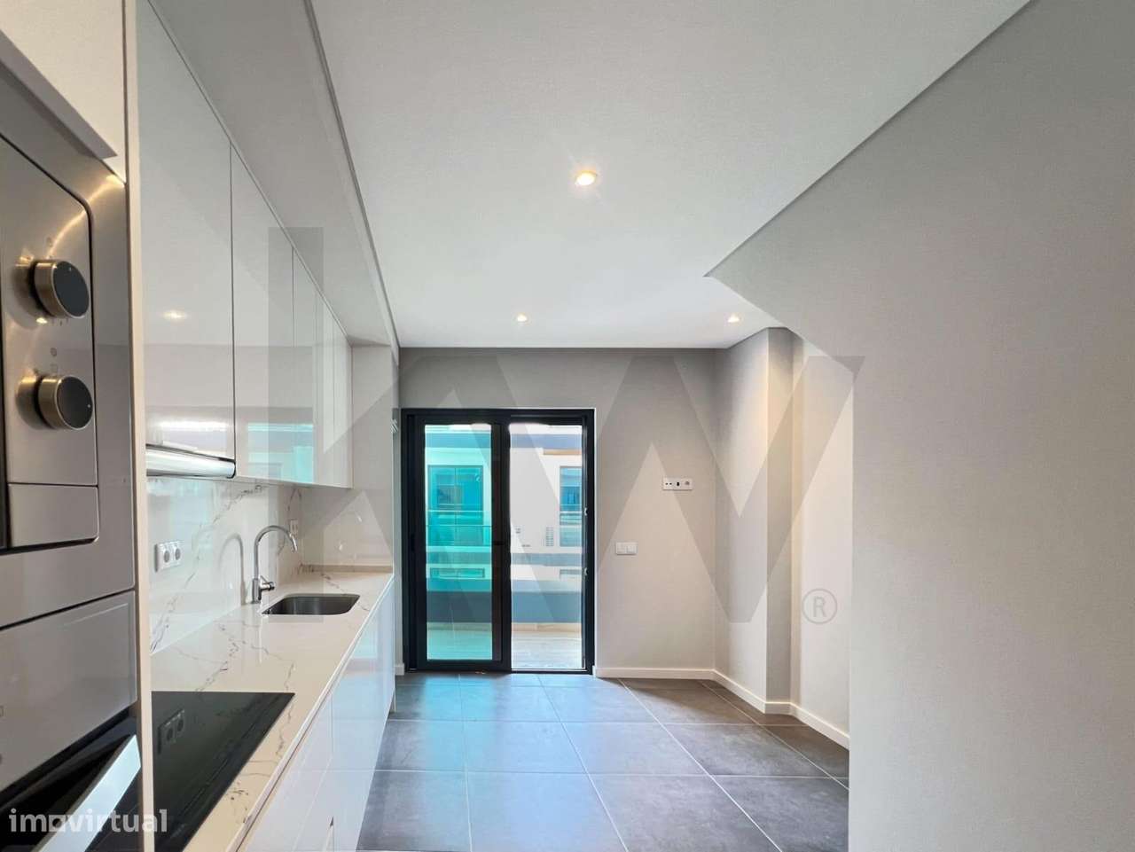 Faro| T3 | Montenegro| Garagem| Arrecadação| Terraço - Grande imagem: 5/27