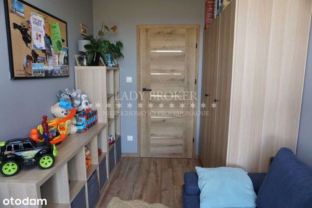 Stylowe 4 pokoje z wyposażeniem i komórką lok.-18