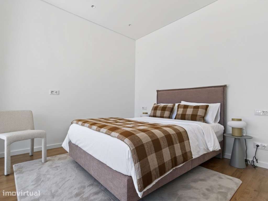 Moradia T4 com Piscina, Jardim e Vista deslumbrante sobre o Mar-20