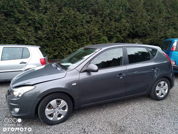 Hyundai I30 1.4 Base + EU5 - 10