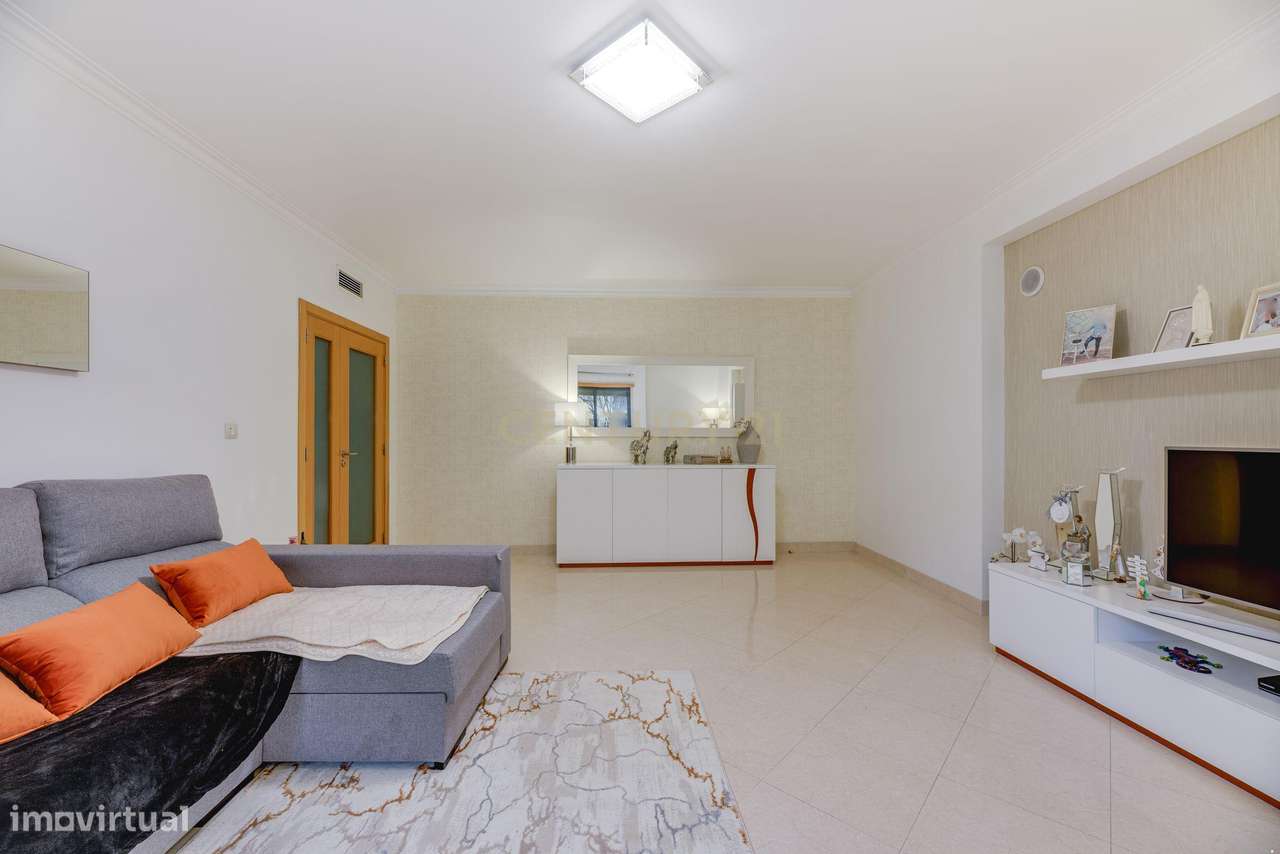 Apartamento T2 | Garagem | Colinas do Cruzeiro - Grande imagem: 2/20