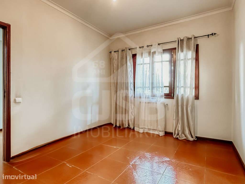 Moradia Isolada T5+3 em Salvaterra de Magos-19