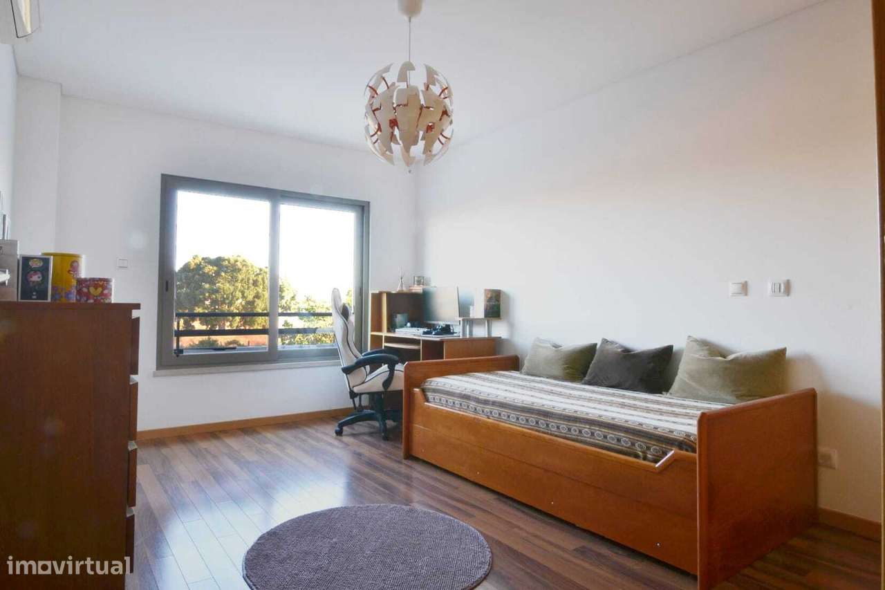 Moradia em condomínio com piscina - Alcochete-23