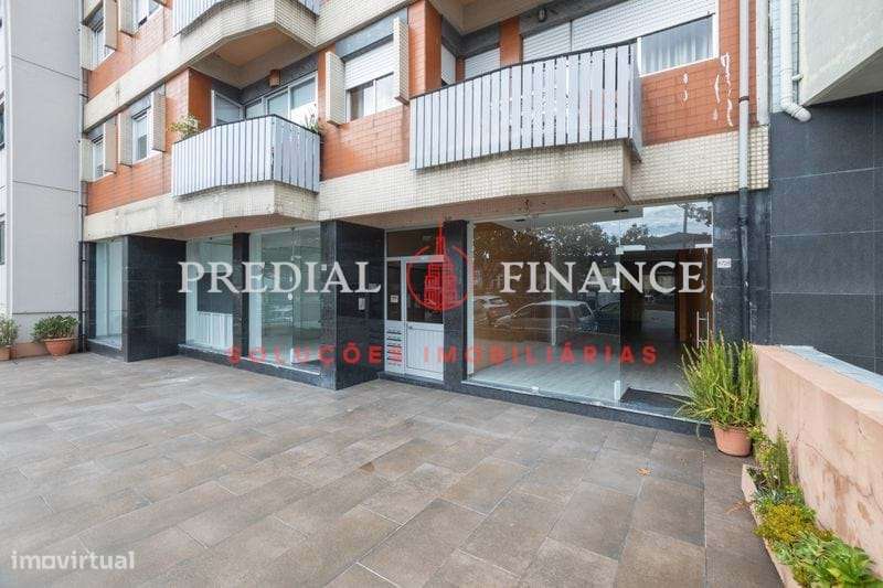 Loja Arrendar na Circunvalação – Excelente Localização junto ao Amial - Grande imagem: 2/12