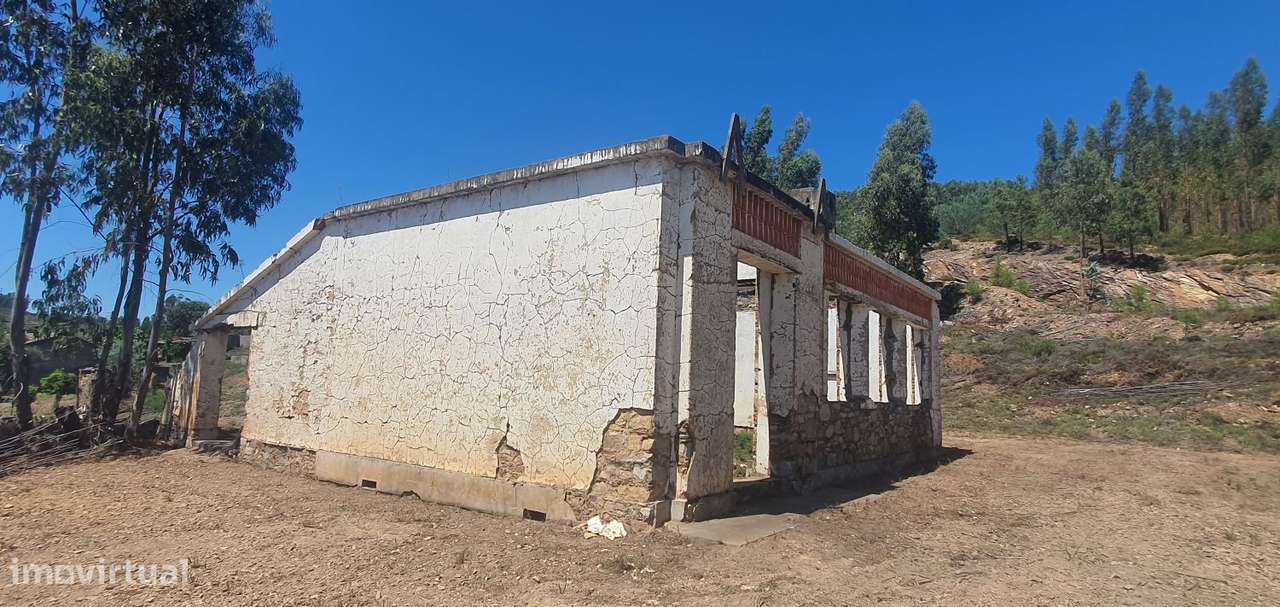 Antiga Escola Primária perto do Rio Zêzere, para Restaurar como Habi - Grande imagem: 2/31