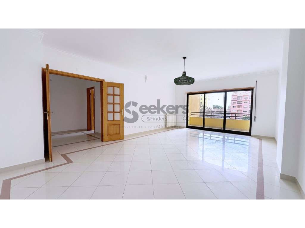 Apartamento T3 em Cascais Bairro do Rosario - Grande imagem: 4/18