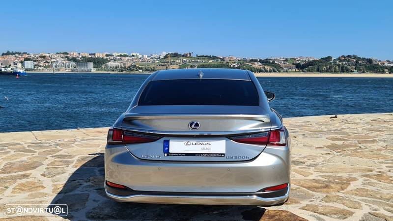 Lexus ES 300h Luxury - 4