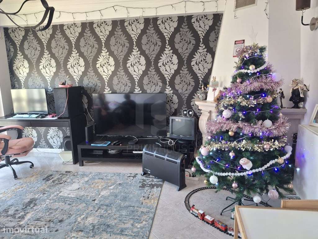 Arrendamento T2 - Quinta do Conde - Grande imagem: 4/24