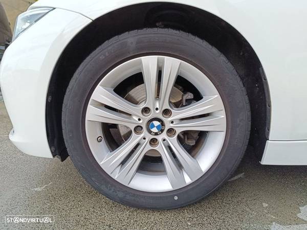 BMW 318 d Aut. Sport Line - 45