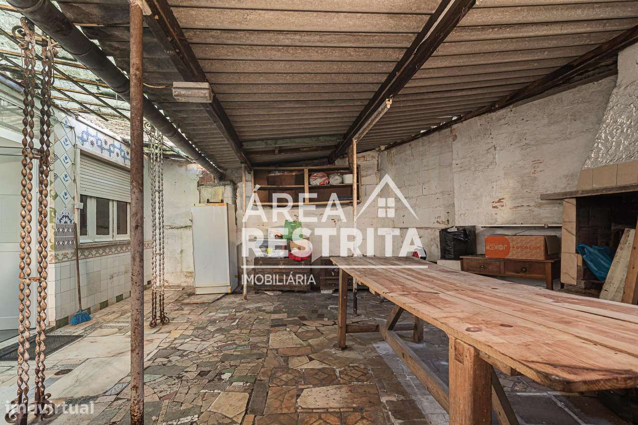 Apartamento T3 com Cave - Amadora-23