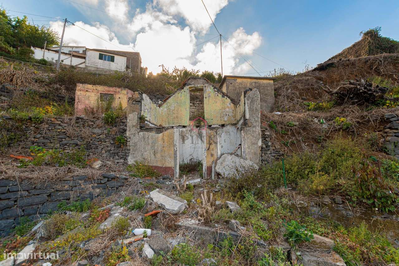 Prédio Misto com Ruínas - Funchal - Grande imagem: 5/17