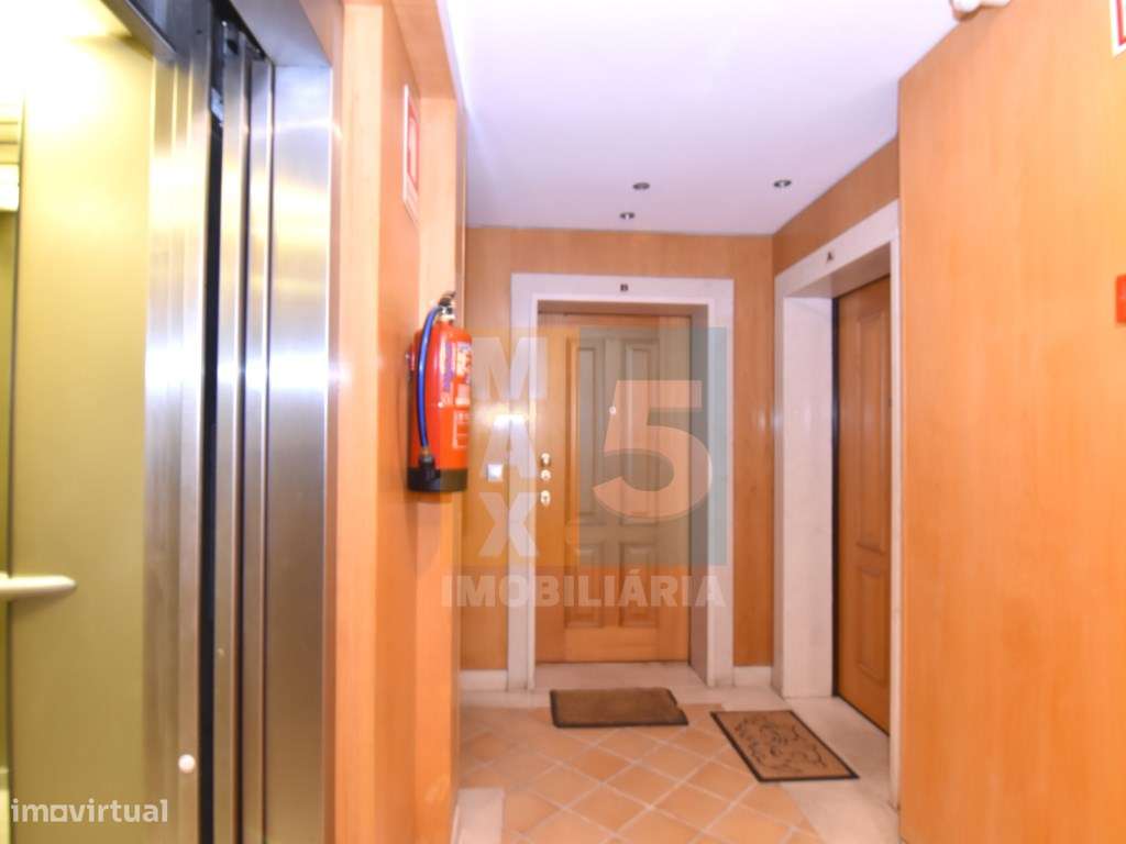 T3 Urb. Almirante terraço 38 m2- Futuro metro a 3 min (a pé), estac...-39