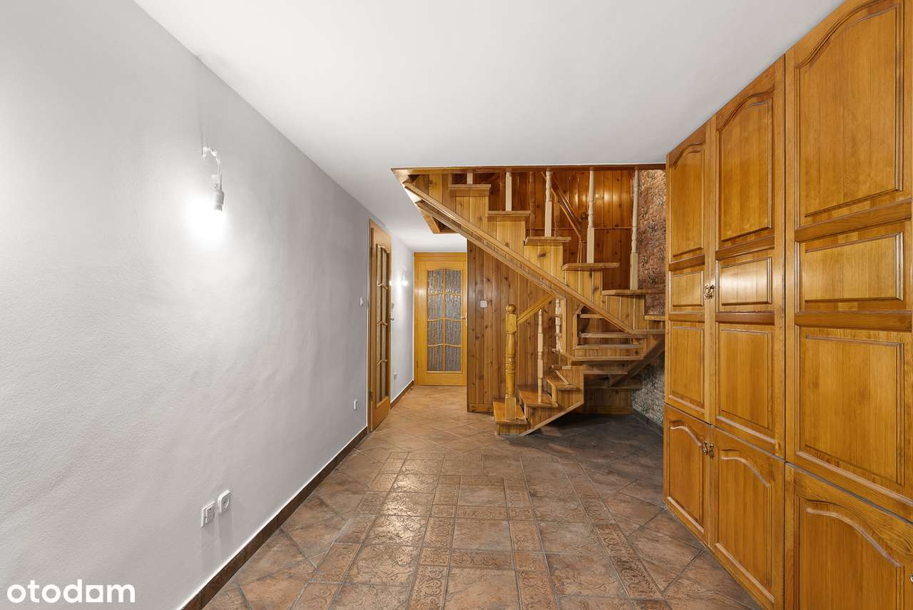 Dom na poznańskim Piątkowie z potencjałem 182 m2-5