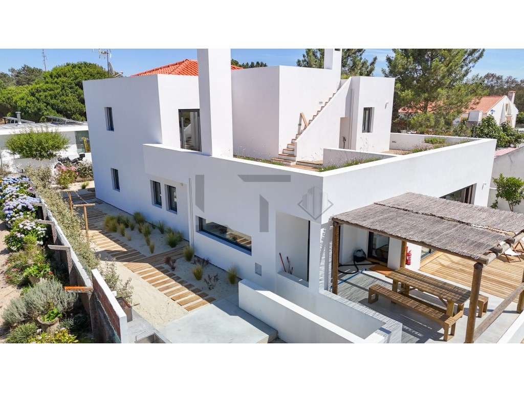 Moradia de Luxo com Piscina para Venda na Comporta-11