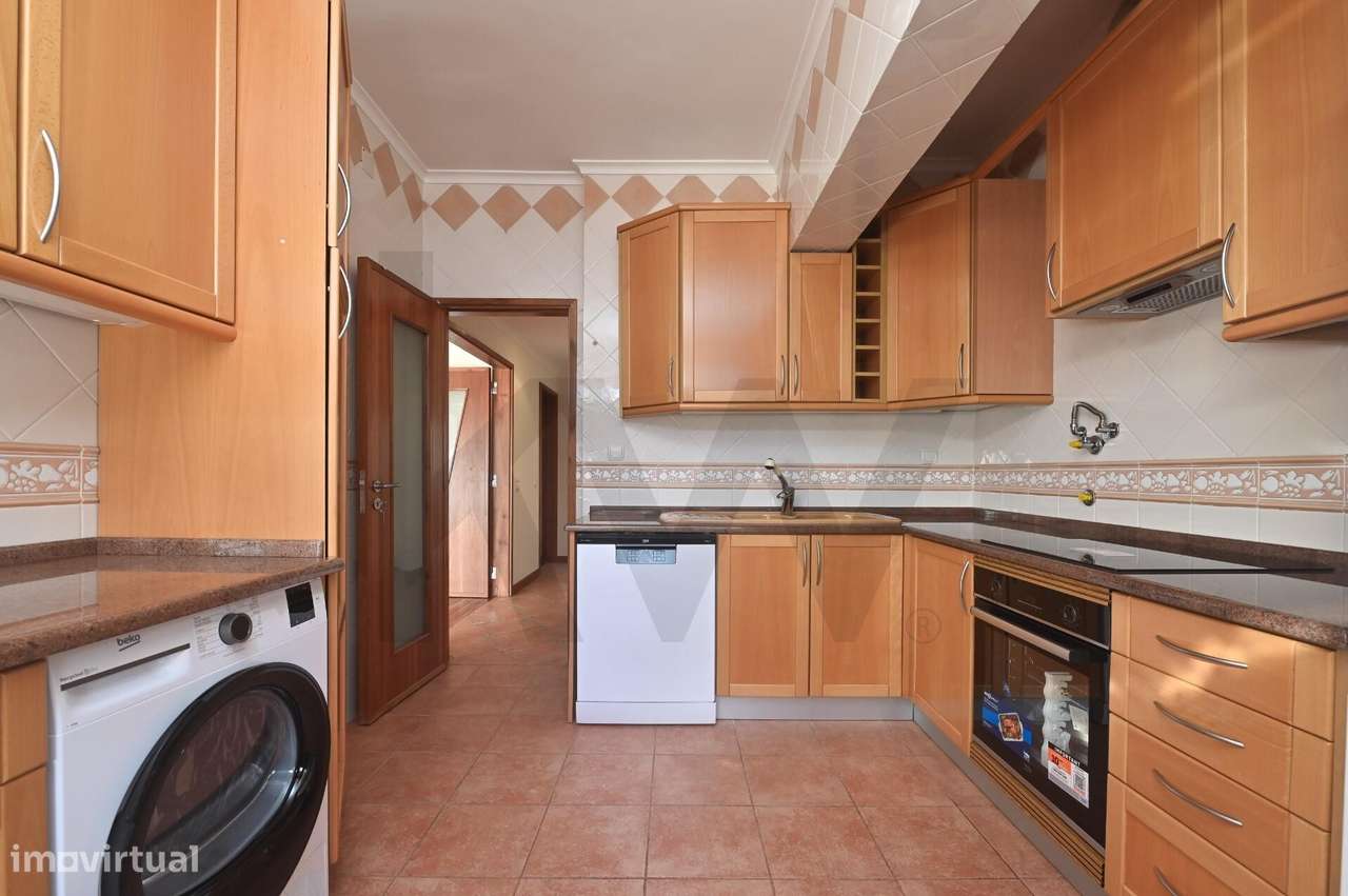 Excelente apartamento T3 para arrendamento no centro da Parede - Grande imagem: 5/17