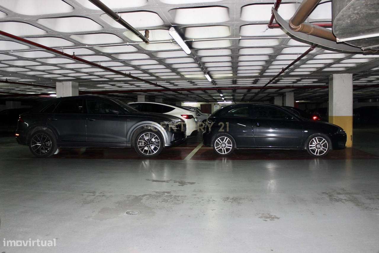 Excelente negocio parque de estacionamento com 192 lugares e 32 arrumo - Grande imagem: 5/23