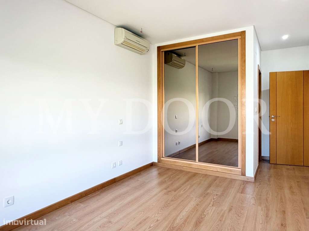 Apartamento T3 - Urb. Colinas do Cruzeiro - Excelente oportunidade-28
