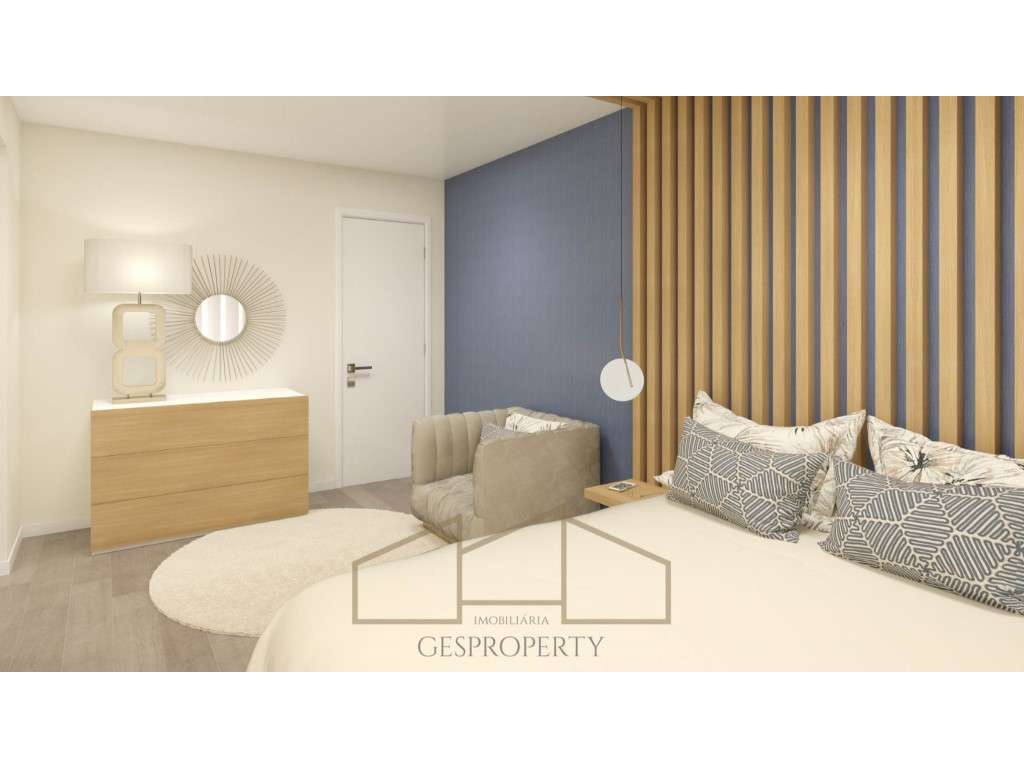 Moradia T4 em Fernão Ferro-33