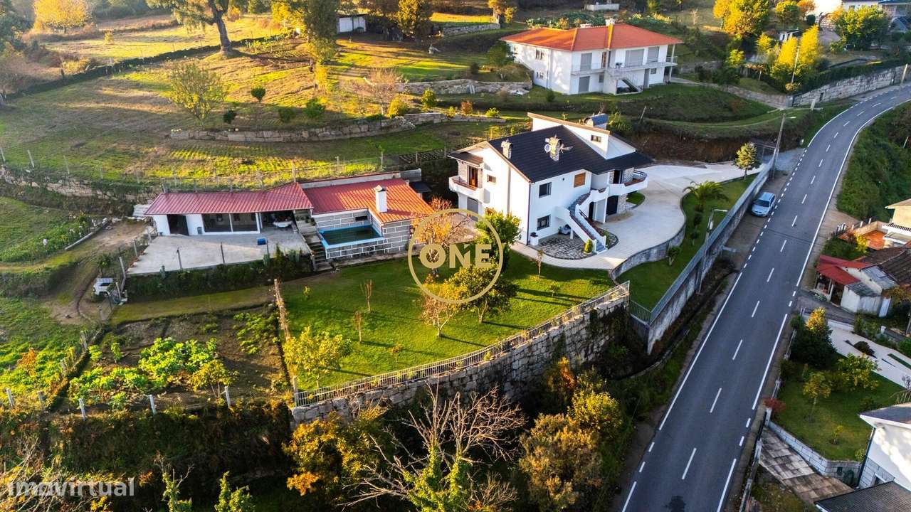 Moradia T4 com terreno, em Merufe, Monção - Grande imagem: 2/21