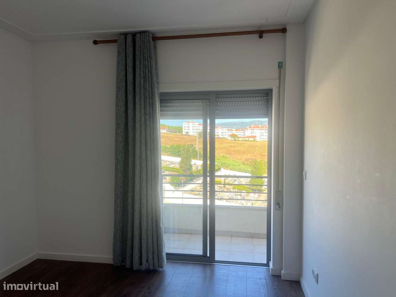 Duplex com Terraço, Garagem e Vistas Desafogadas | Alcobaça-10