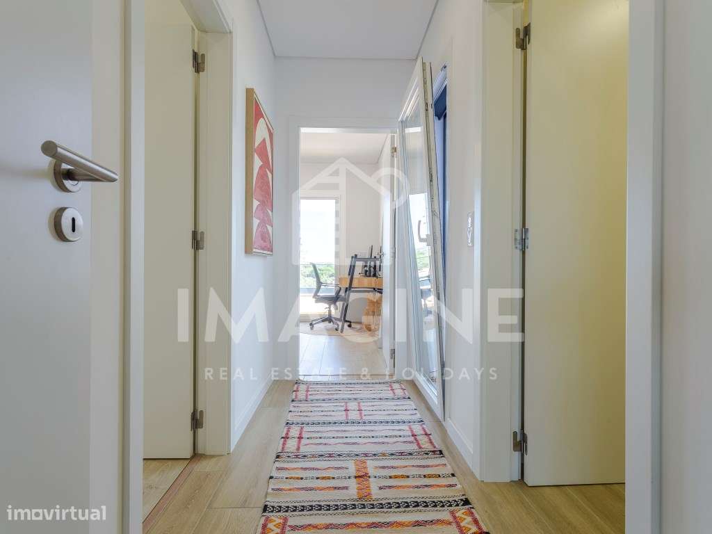 Apartamento T2 com Varanda Aterraçada na Quinta da Amizade-20