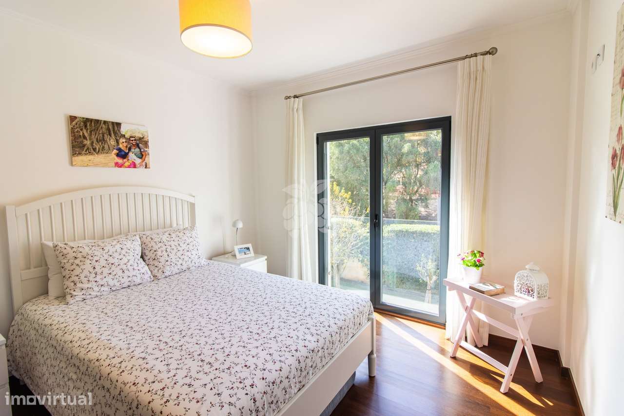 Apartamento T4 Duplex Costa da Guia-23