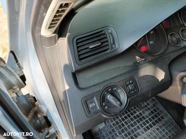 Dezmembrari  VW PASSAT B6  2005  > 2010 2.0 TDI Motorina - 25