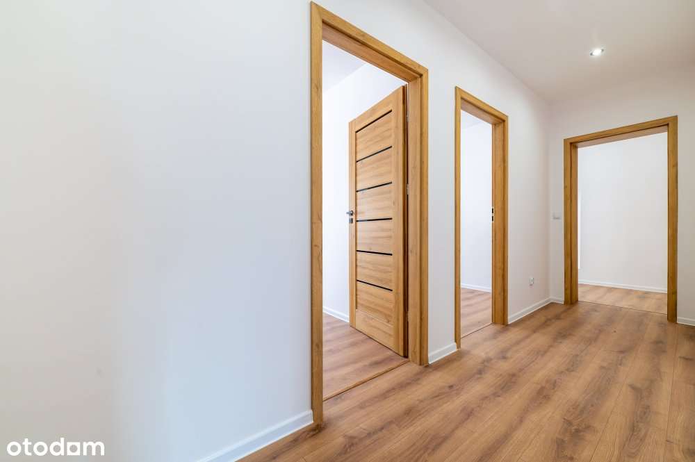 Przestronne mieszkanie czteropokojowe po kapitalnym remoncie. - Pełny obrazek: 1/9