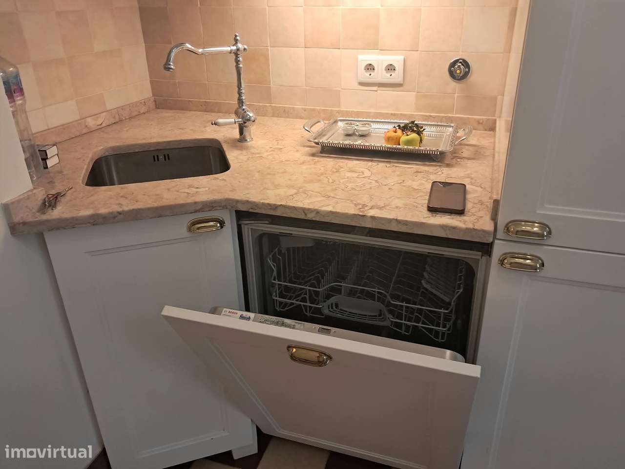 Apartamento ÍMPAR T3+1 com Jardim exclusivo próximo Metro Alameda-7