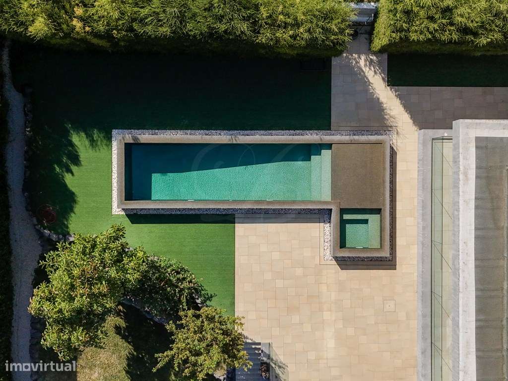 Moradia T8 c/Piscina | Queijas-57