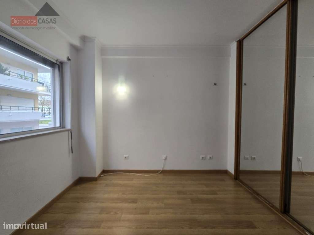 Apartamento T3 Vale das Flores-15