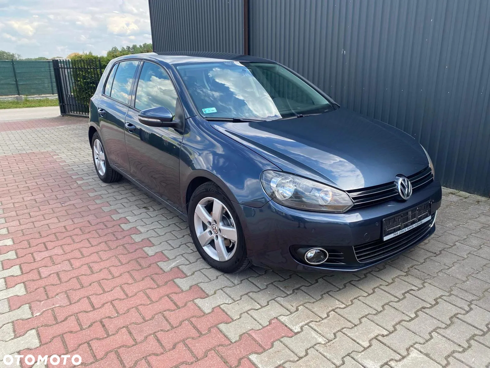 Volkswagen Golf VI 1.6 TDI Comfortline - 3