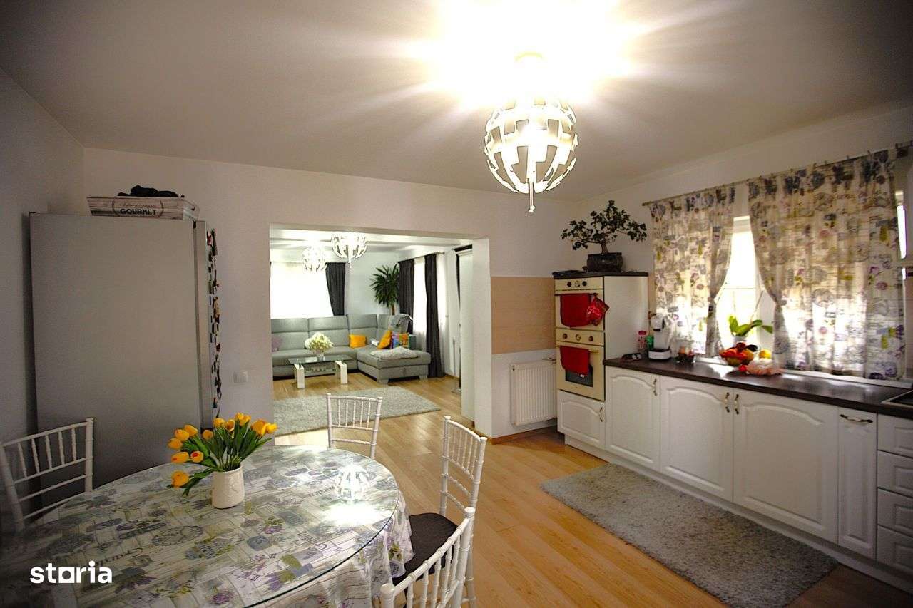 Vila mobilata si utilata in Izvor - Imagine principală: 4/9