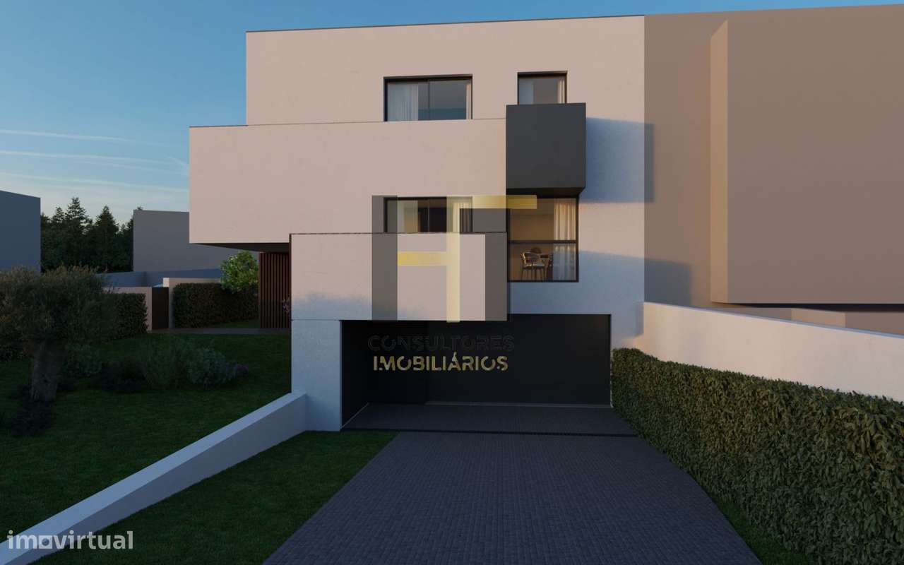 Moradia T3 | 235m² de Logradouro + Possibilidade de Piscina | Varanda-32