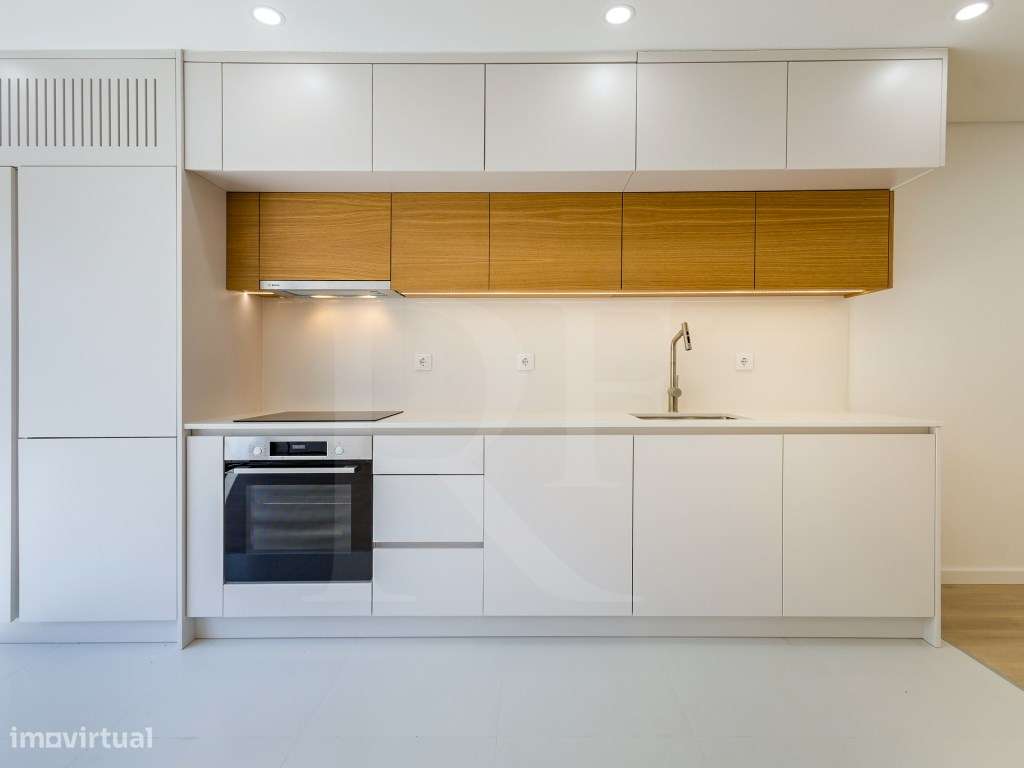 T3 Duplex a estrear com terraços e piscina no Estoril-4
