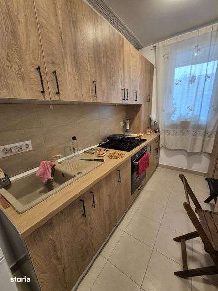 Garsoniera de vanzare - Imagine principală: 5/8