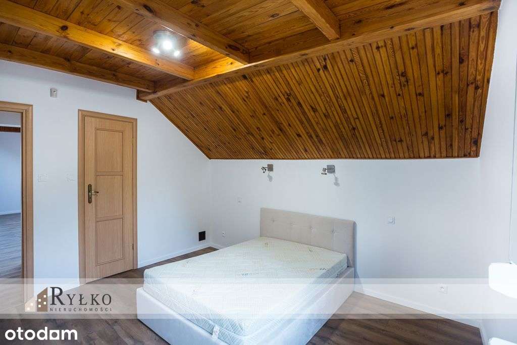 Przestrzenny dom w ciszy, z możliwą działalnością-9