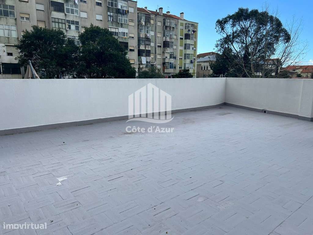 Oportunidade de Negócio: Loja em Rés-do-Chão no Barreiro - Grande imagem: 2/18