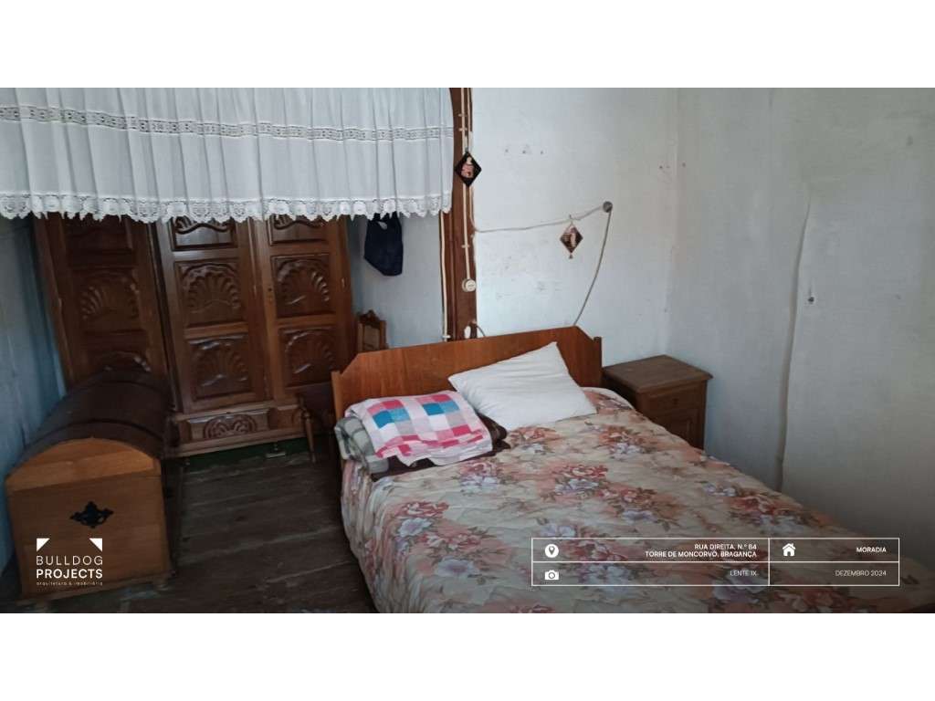 Moradia com 9 assoalhadas na Rua Direita, Carviçais-9