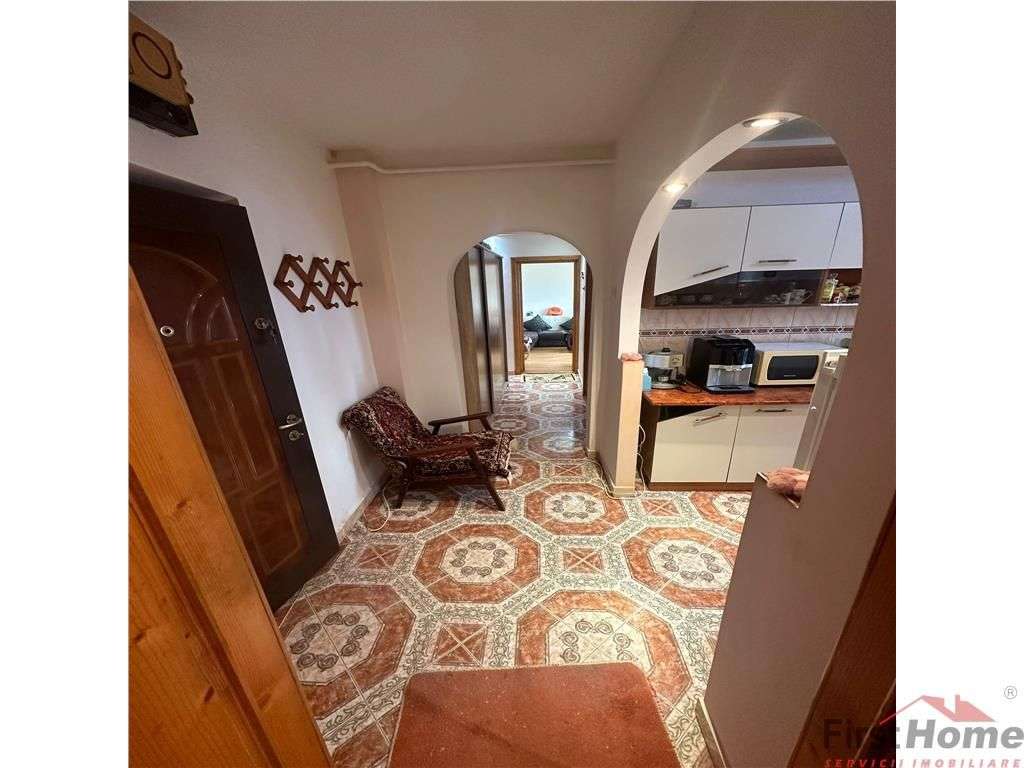 Ap 3 cam, Sud P-uri, 76 mp utili, et4\/4 cu acoperis,CT,imbunatatit - Imagine principală: 3/14