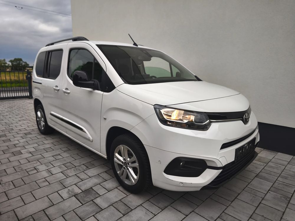 Toyota Proace City 1.2 Turbo L1 Team Deutschland 2023