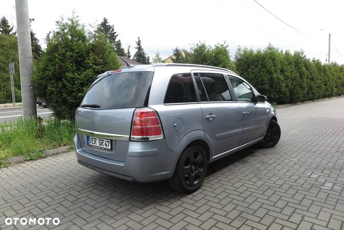 Opel Zafira - 4