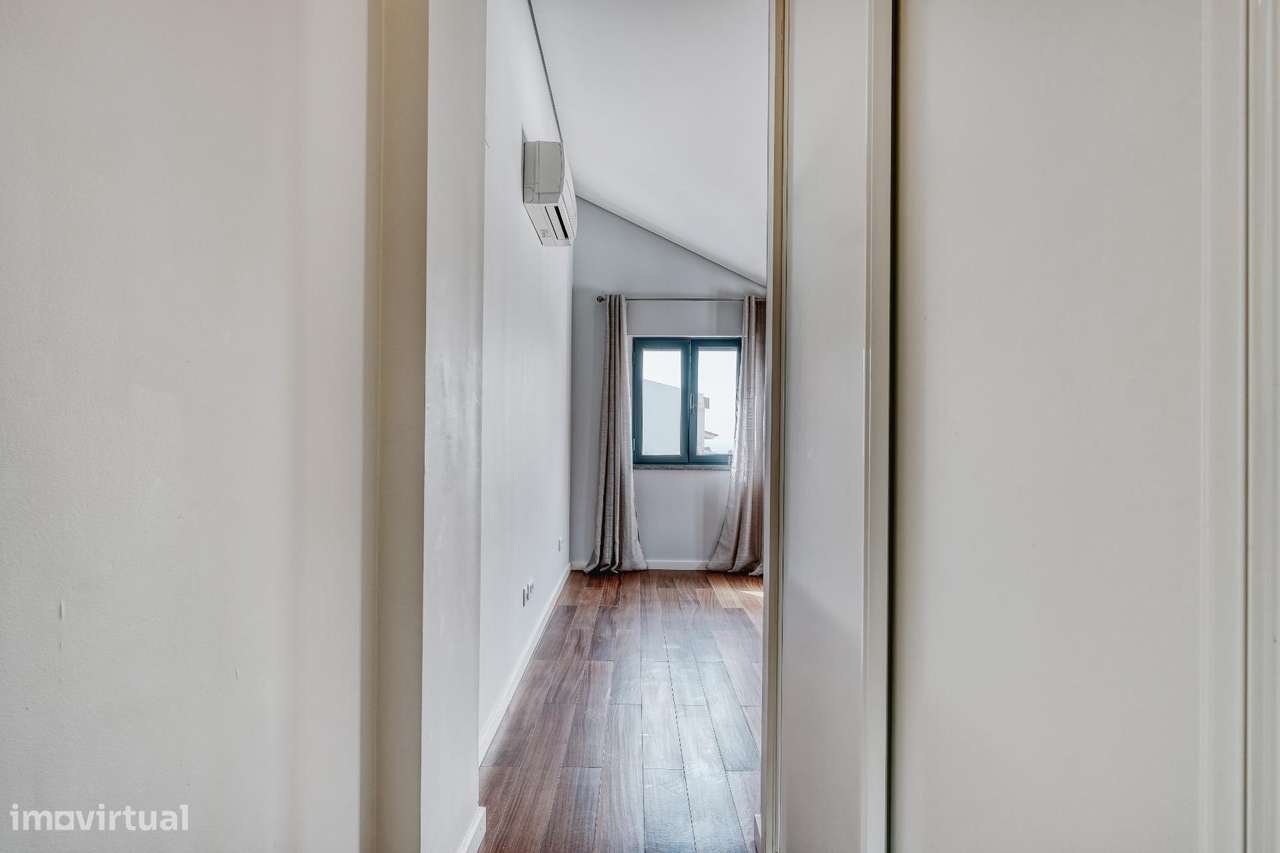 Apartamento de Luxo no Coração de Cascais | Rooftop com Vista Mar-22