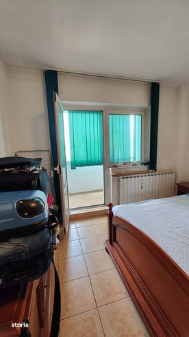 De vanzare apartament 3 camere,decomandat,etajul2 Dorobanti-17