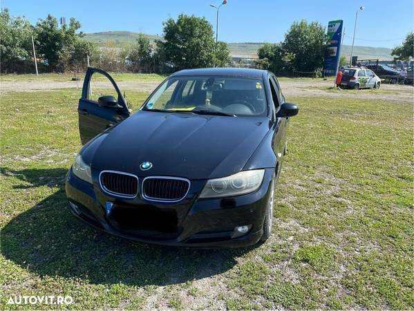 BMW Seria 3 320d DPF Touring - 1